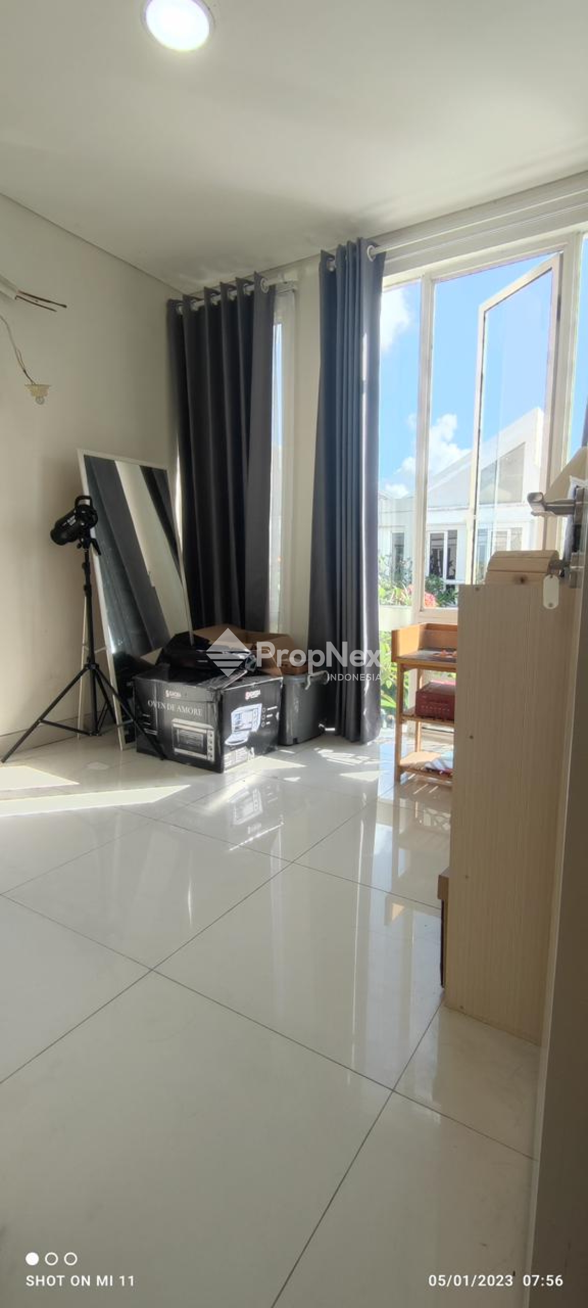 Rumah 2 Lantai Bagus Furnished di Grand Pakuwon — foto 6